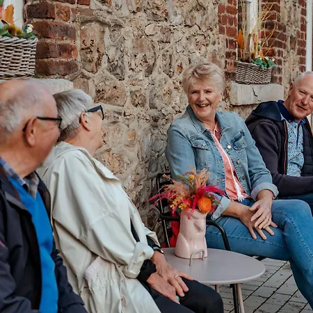 Sintpieter15 Met Zwembad Lo-Ghis ベッド・アンド・ブレックファスト Sint-Pieters-Voeren